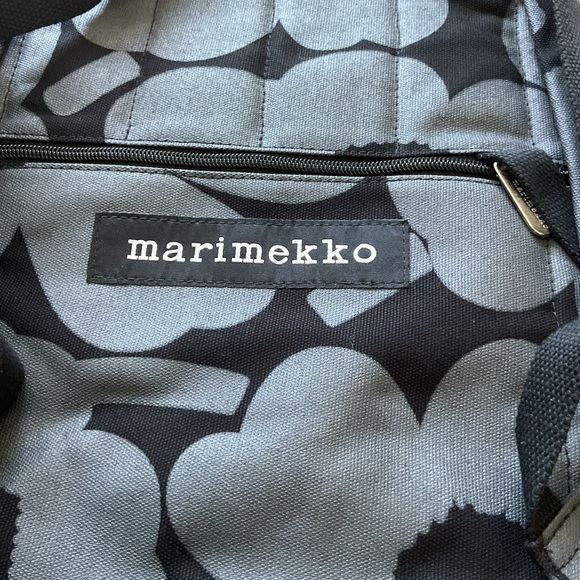 New Marimekko Gray/Black sliver floral print Patterned lightweight Backpack - Picture 2 of 6